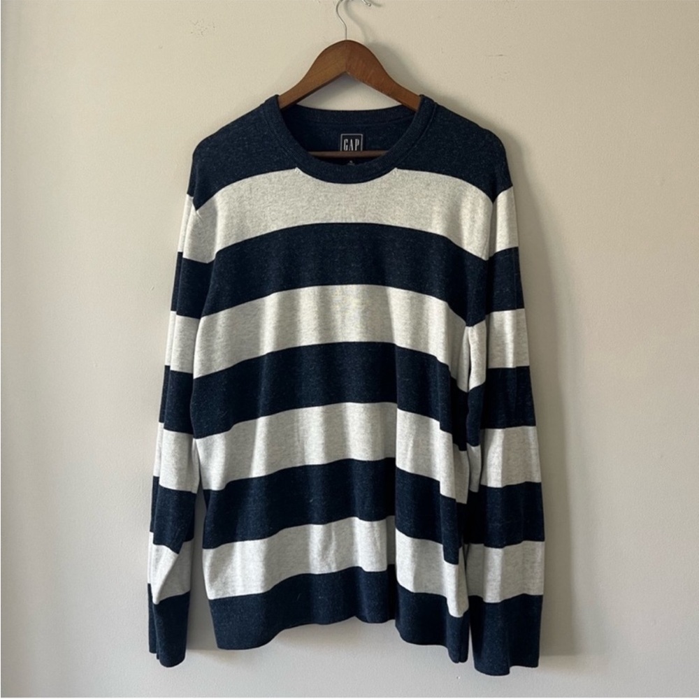 Men’s GAP Navy and White Striped Crewneck Sweater Size XL